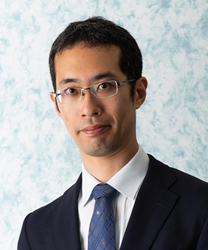 山本 聡氏